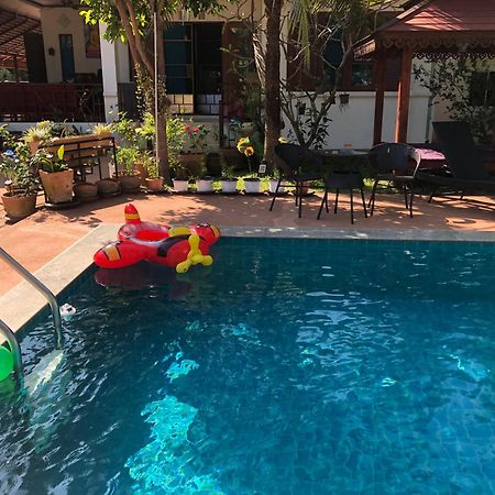 Naraya Homestay San Pa Tong Bagian luar foto